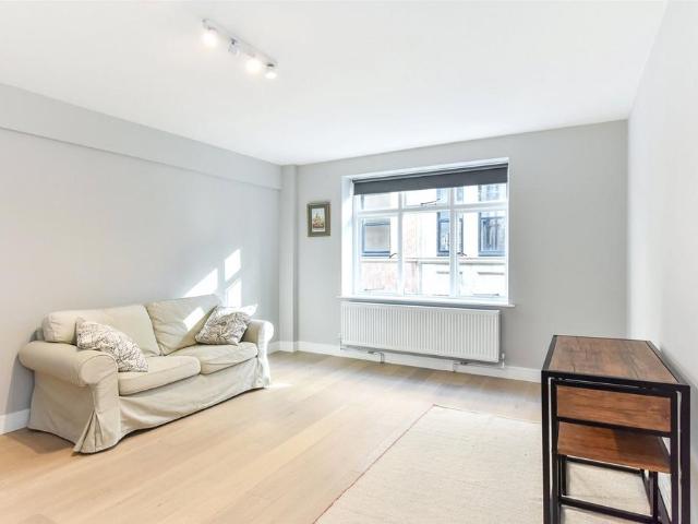 Crane Court, London, EC4A Studio to rent £1,998 pcm £461 pw