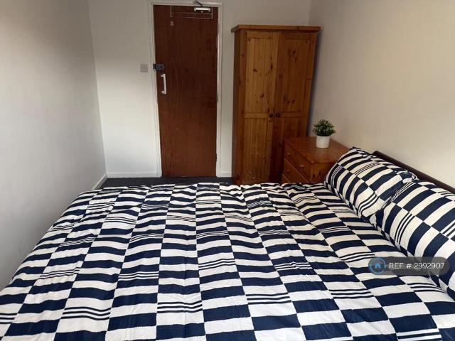 Cranesbill Place, Milton Keynes, MK14 1 bed in a house share to rent £600 pcm £138 pw