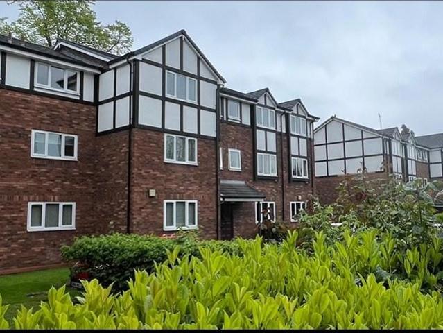 Cranford House, Monton, Manchester, M30 2 bed flat to rent £1,100 pcm £254 pw