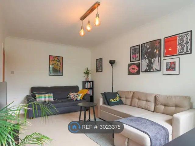 Cranford Lodge, London SW19, 2 bed flat to rent, £2,200 pcm | PrimeLocation