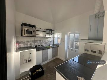 Cranfield, Cranfield, Bedford, MK43 2 bed bungalow to rent £1,590 pcm £367 pw
