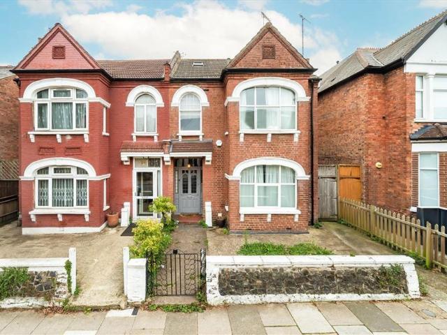 Cranhurst Road, London NW2 6 bed semi detached house to rent £5,000 pcm £1,154 pw