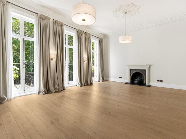 Cranley Gardens, South Kensington, SW7 3 bed apartment to rent £16,250 pcm £3,750 pw