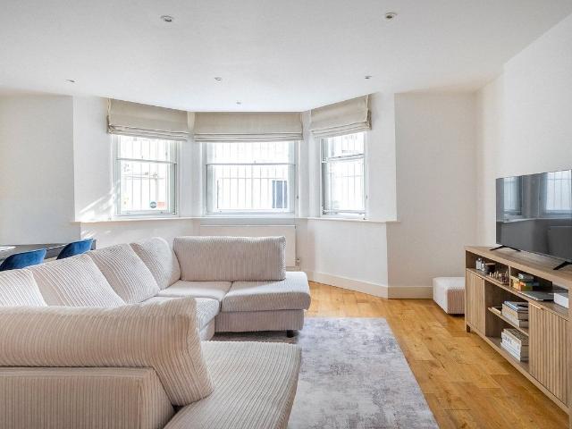 Cranley Gardens, South Kensington SW7, 1 bed detached house to rent, £3,878 pcm | PrimeLocation