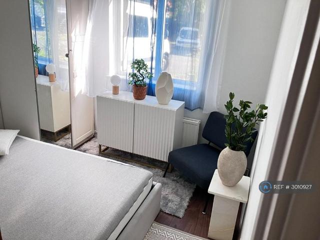 Cranleigh Close, London, SE20 1 bed in a house share to rent £1,150 pcm £265 pw