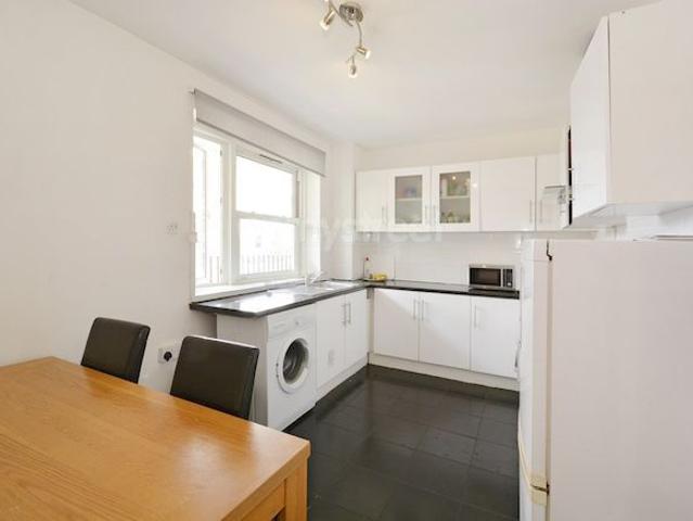 Cranleigh Street, Somers Town NW1, 3 bed flat to rent, £3,599 pcm | PrimeLocation