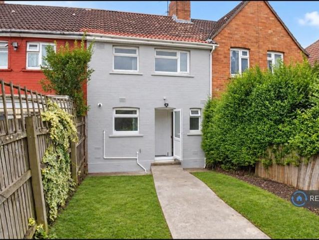 Cranmore Crescent, Bristol, BS10 3 bed terraced house to rent £2,175 pcm £502 pw