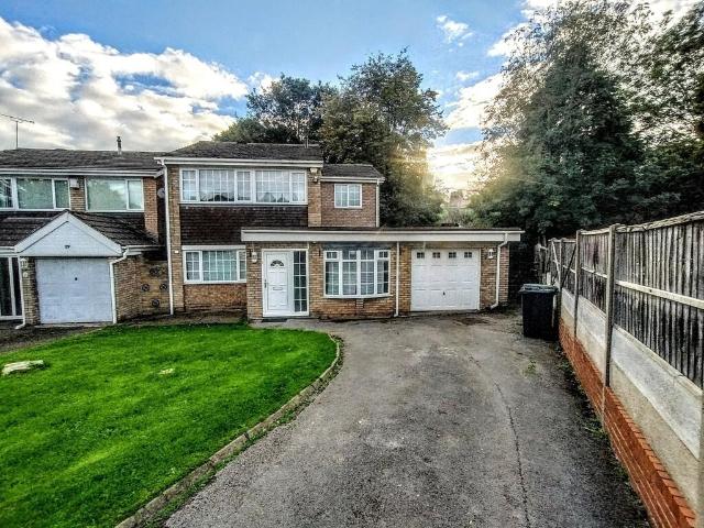 Cranmore Road, Wolverhampton WV3 5 bed detached house to rent £1,800 pcm £415 pw