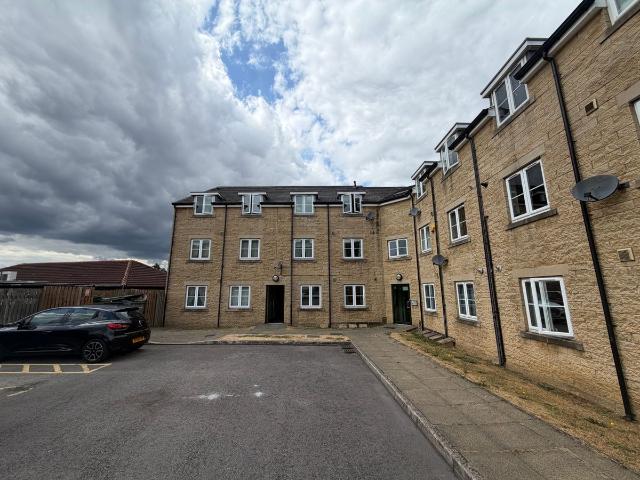 Cranmer Road, Bradford BD3, 2 bed flat to rent, £725 pcm | PrimeLocation