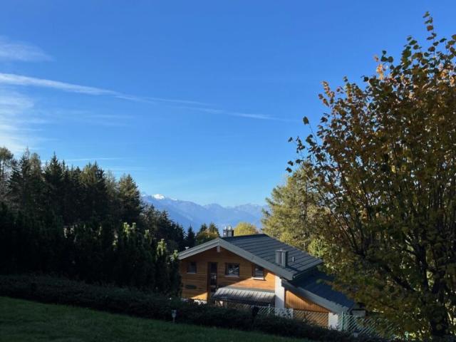CRANS MONTANA À LOUER TRES BEL APPARTEMENT