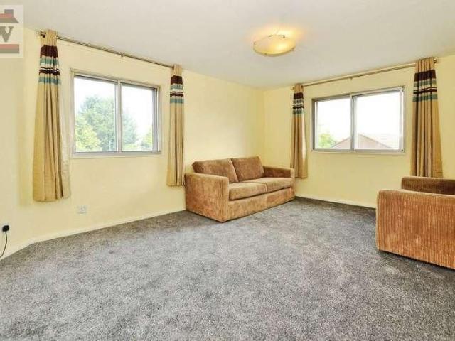 Cranston Close, Hounslow, TW3