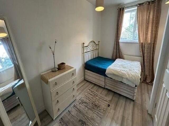 Cranston Grove, Gatley SK8 2 bed apartment to rent £950 pcm £219 pw