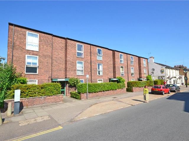 Cranwell Court, Histon Road. 1 bed apartment to rent £1,150 pcm £265 pw