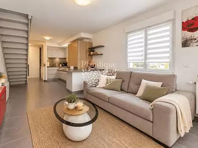 Cranves Sales 74380 Achat / Vente appartement 3 pièces t3 au dernier étage terrasse