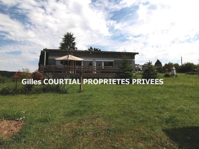 CRAPONNE SUR ARZON SECTEUR Beaune Sur Arzon 43500 maison de 164m² composée de 2 habitations de construction traditionnelle plain pied avec garage
