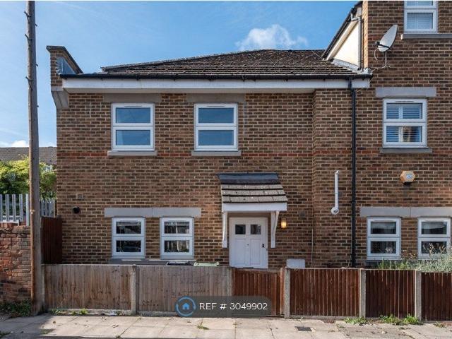 Craster Road, London SW2, 3 bed semi detached house to rent, £3,100 pcm | PrimeLocation