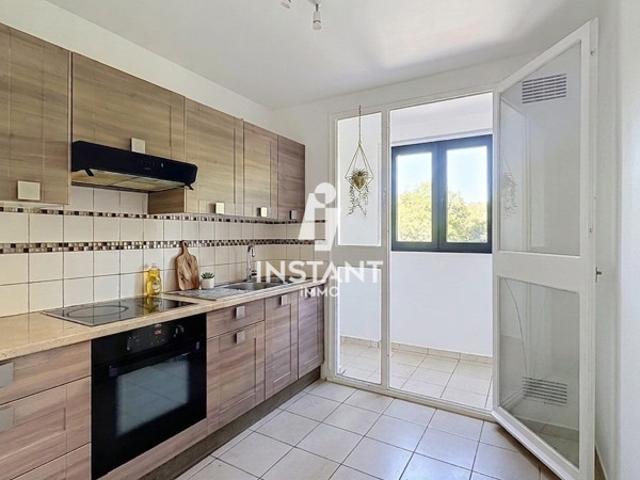 CRETEIL METRO PREFECTURE APPARTEMENT 3 PIECES 2 BALCONS