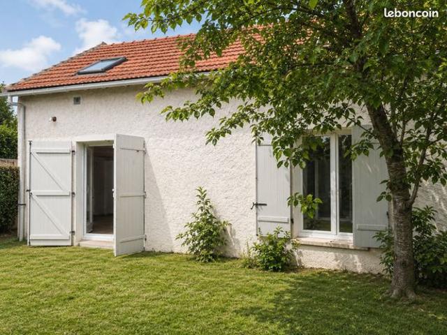 Créteil Bords de Marne Maison + annexe: près de 200 m² de potentiel
