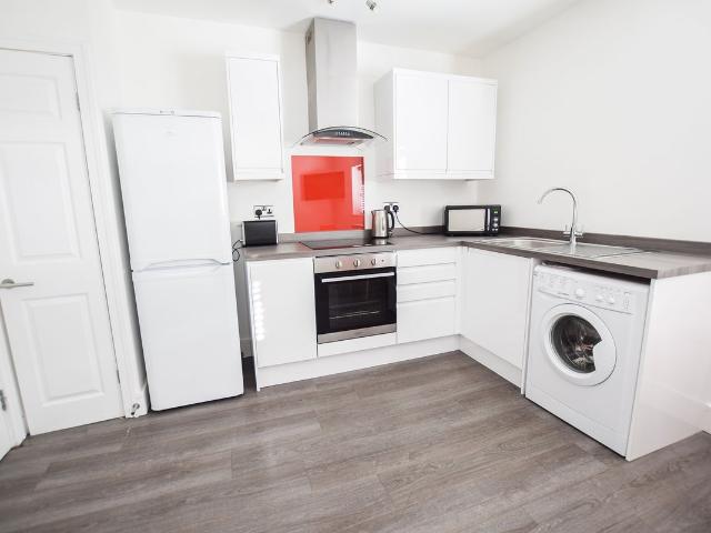 Crewe Road, Willaston, Nantwich CW5, 1 bed flat to rent, £775 pcm | PrimeLocation