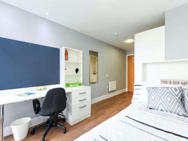 Crewe Street, Chester CH1, 1 bed flat to rent, £542 pcm | PrimeLocation