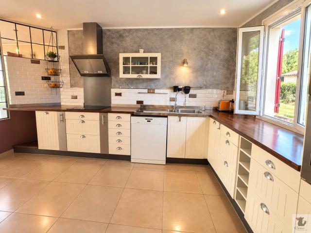 CREYSSE MAISON DE PLAIN PIED 136 M2 TERRAIN CLOS DE 2 700 M2