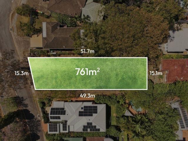 Create an Architectural Masterpiece Elevated 761m² with Sweeping Golf Links & Mountain Views
