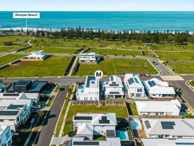Create your brand new beachside oasis in Aureus Estate