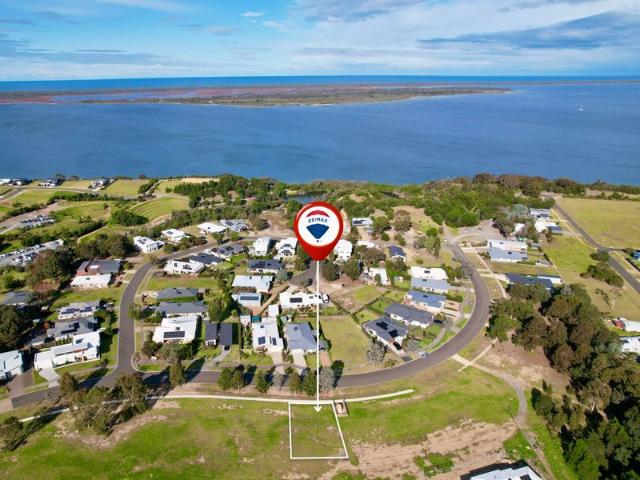 Create Your Coastal Escape in Beautiful Metung