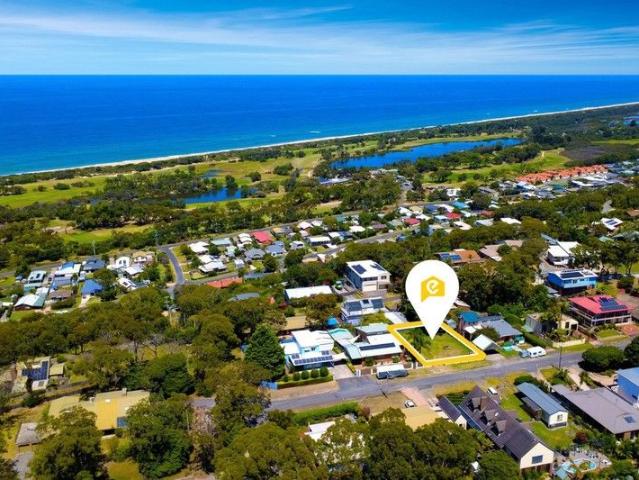 CREATE YOUR COASTAL PARADISE!