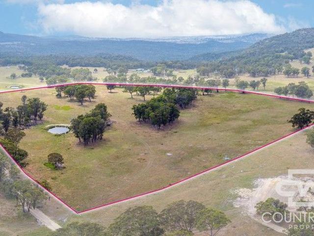 Create Your Country Dream on 40 Acres