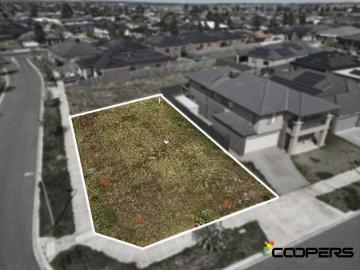 Create Your Dream Home: Discover 7 Canterbury Circuit, Melton South