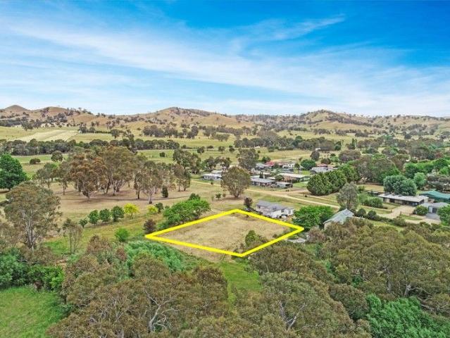 Create Your Dream Lifestyle in the Scenic Countryside STCA