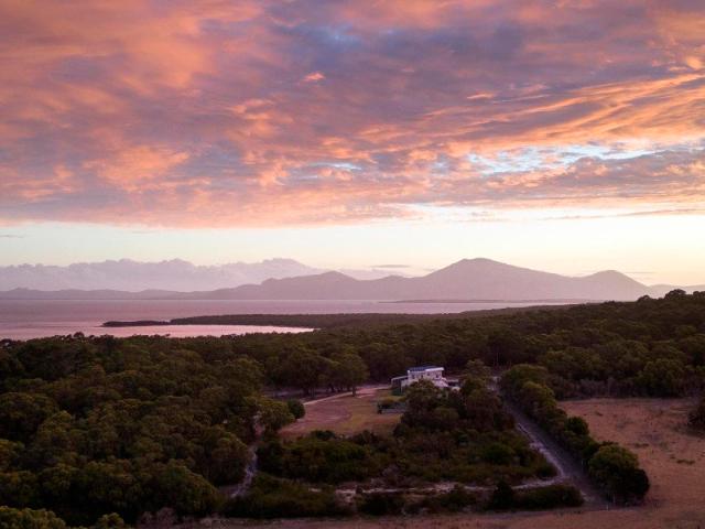 Create your dream on beautiful Flinders Island, Tasmania