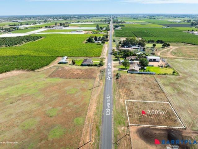 Create your ideal lifestyle on 2,005m² Ready to build!