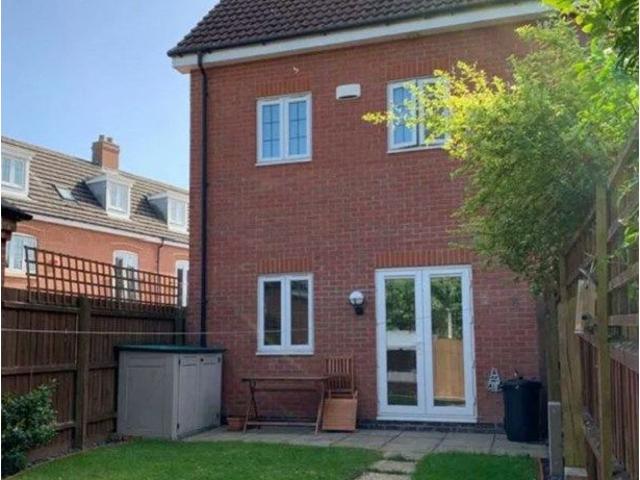 Crediton Close, Coventry CV3, 3 bed end terrace house to rent, £1,350 pcm | PrimeLocation