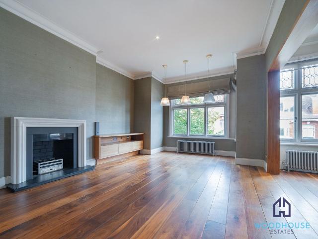 Crediton Hill, London NW6, 3 bed flat to rent, £3,600 pcm | PrimeLocation