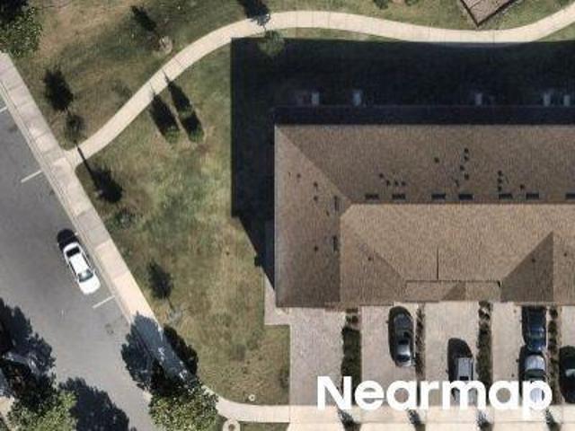 Creek Cove Ln