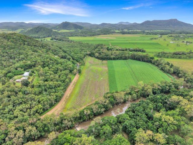 Creek Frontage Acreage The Perfect Lifestyle Block