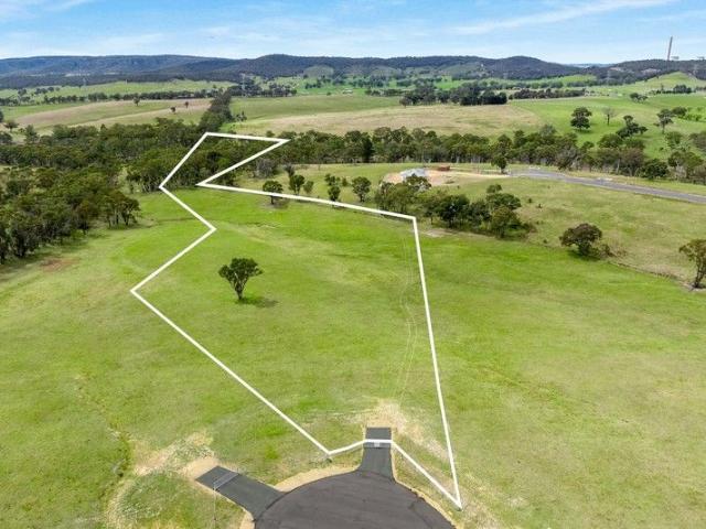 Creek Frontage and Escarpment Views
