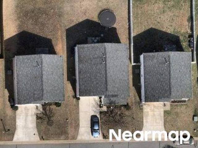 Creekmoore Dr