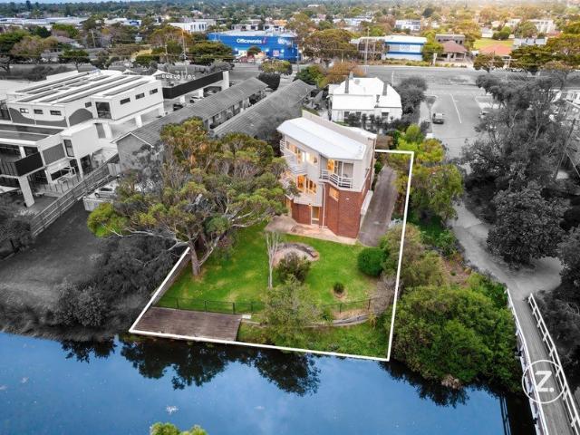 Creekfront Living with Private Jetty & Breathtaking Serenity