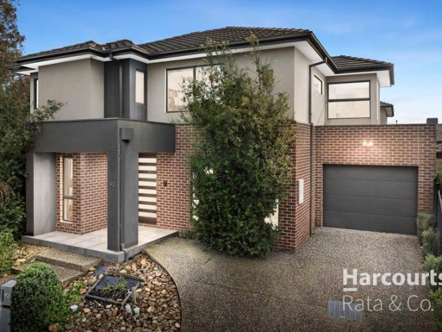 Creekside Living Opposite the Oval In Prime Craigieburn Location