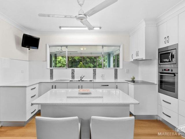 CREEKSIDE LIVING JUST MINUTES FROM TOWN