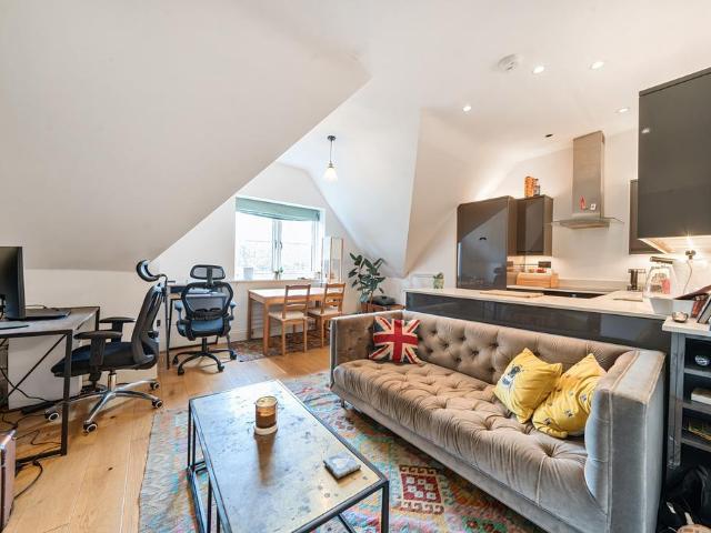 Creffield Road, Ealing 1 bed apartment to rent £1,950 pcm £450 pw