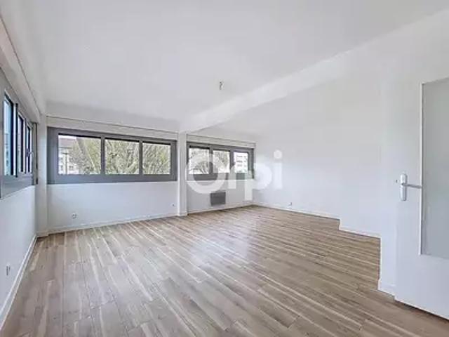 Creil 60100 Location appartement 4 pièces t4 au dernier étage cave