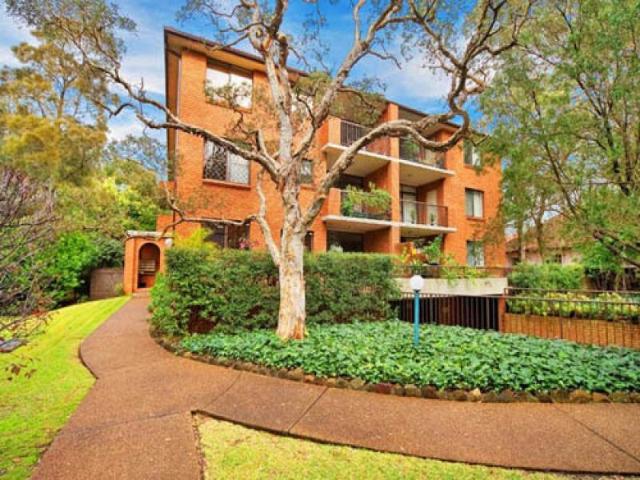 Cremorne, 4/146 Holt Avenue