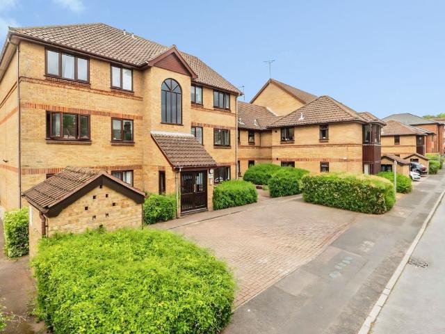 Cremorne Lane, Norwich NR1, 1 bed flat to rent, £1,200 pcm | PrimeLocation