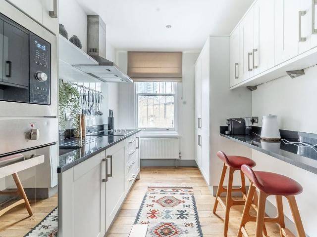 Cremorne Mansions, Chelsea, London SW10, 2 bed flat to rent, £3,315 pcm | PrimeLocation