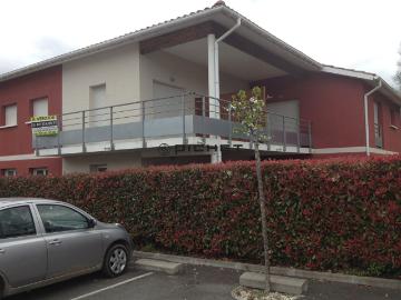 CREON T3 avec balcon 12m2 et deux parkings LIBRE 12/2026