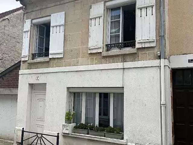 Crépy en Valois 60800 Achat / Vente maison 6 pièces t6 au dernier étage cave